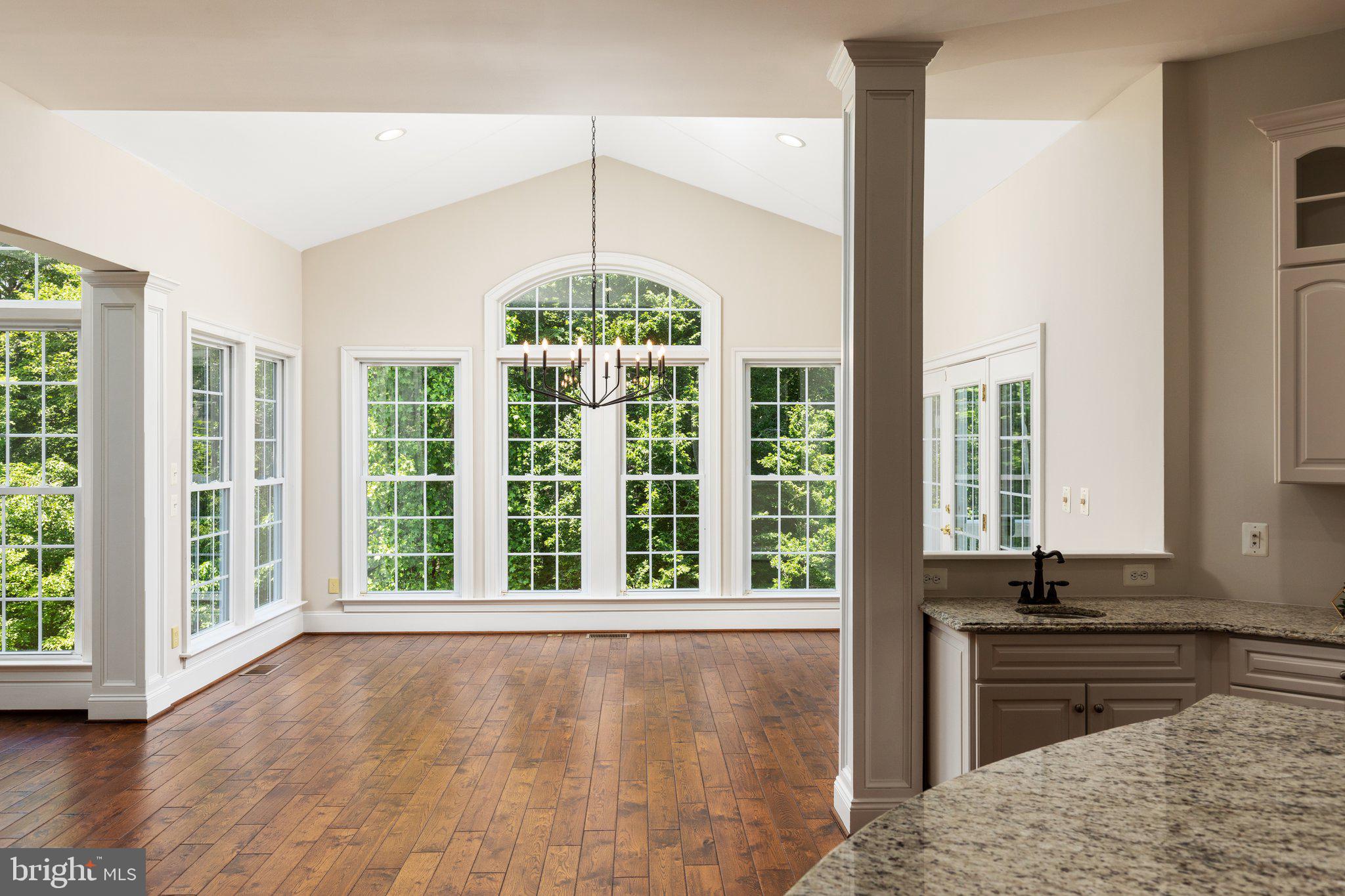 18898 Shropshire Ct