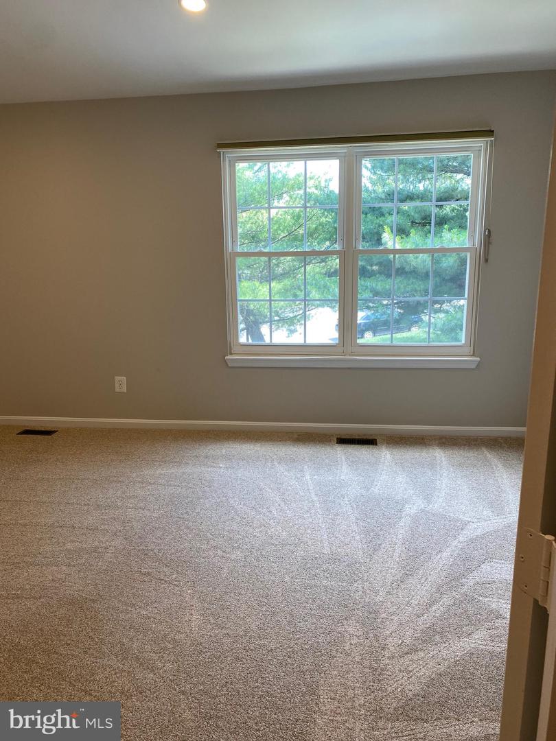 21704 Calamary CIRCLE