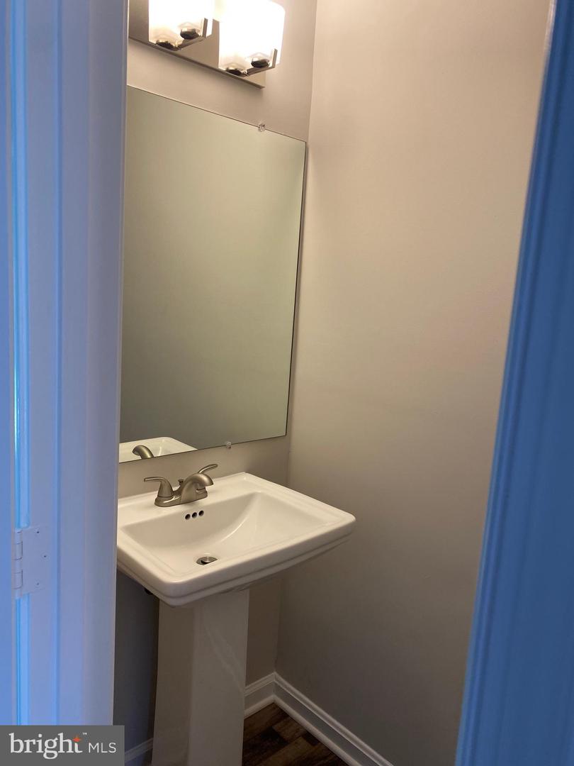 21704 Calamary CIRCLE