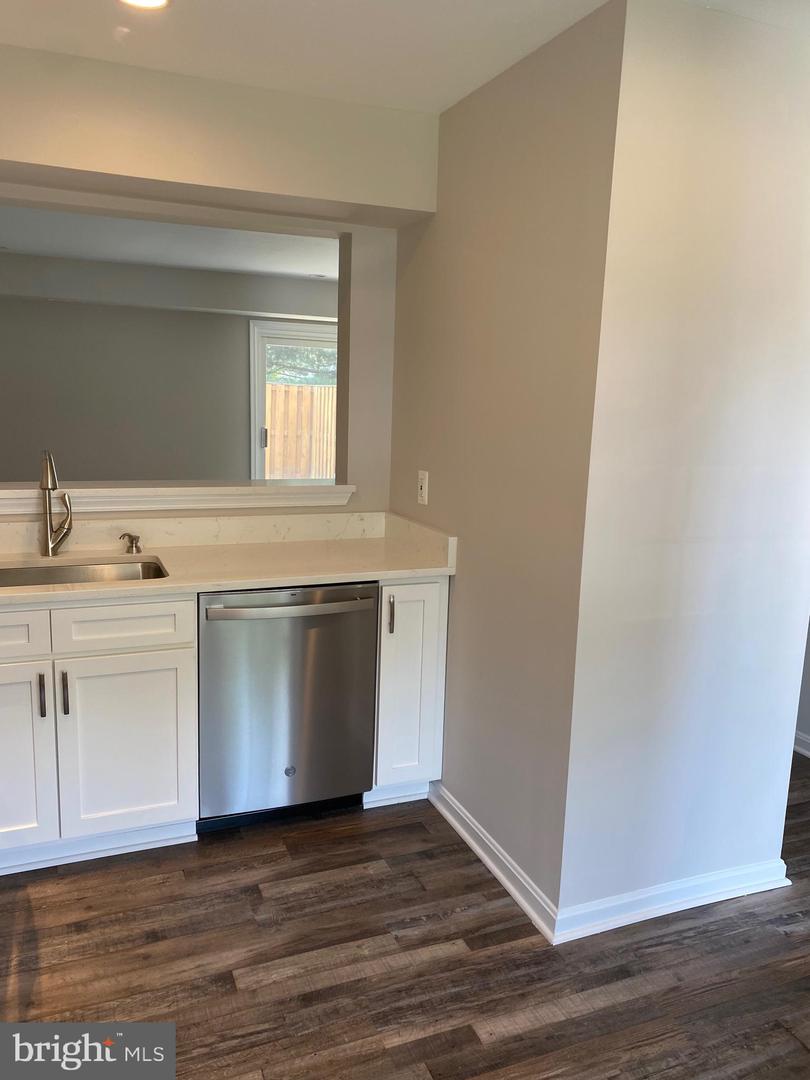 21704 Calamary CIRCLE