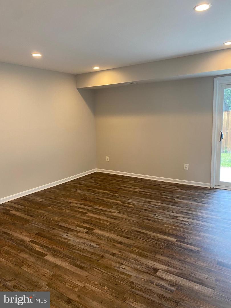 21704 Calamary CIRCLE
