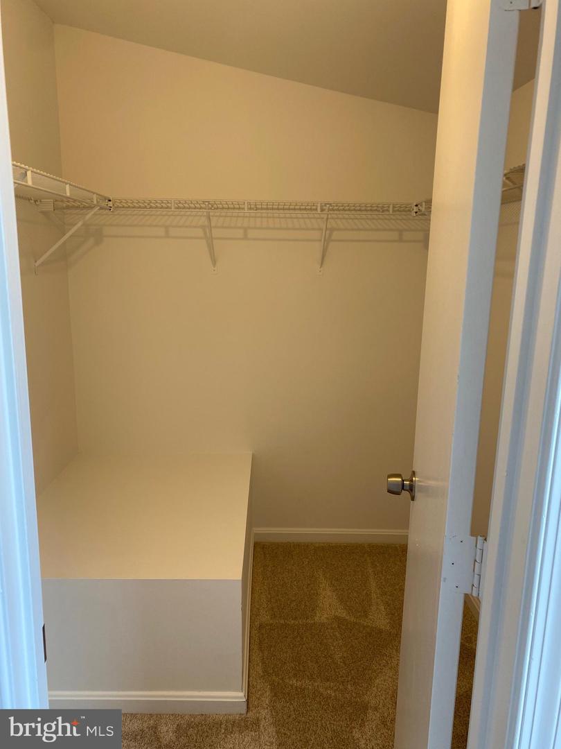 21704 Calamary CIRCLE