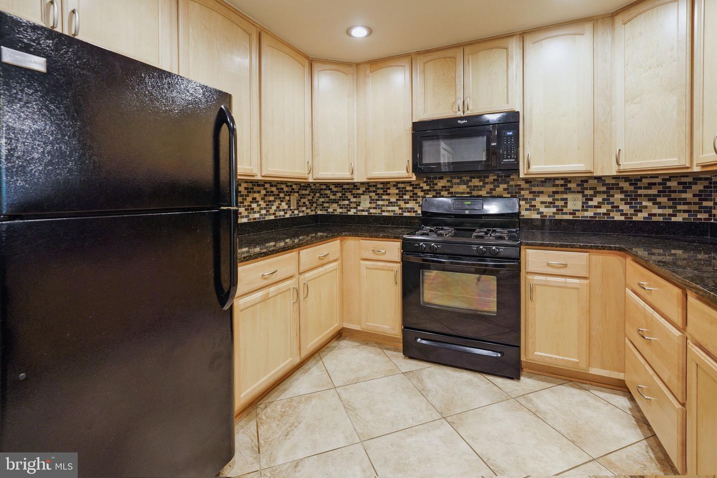 20578 Snowshoe SQUARE Unit: 101