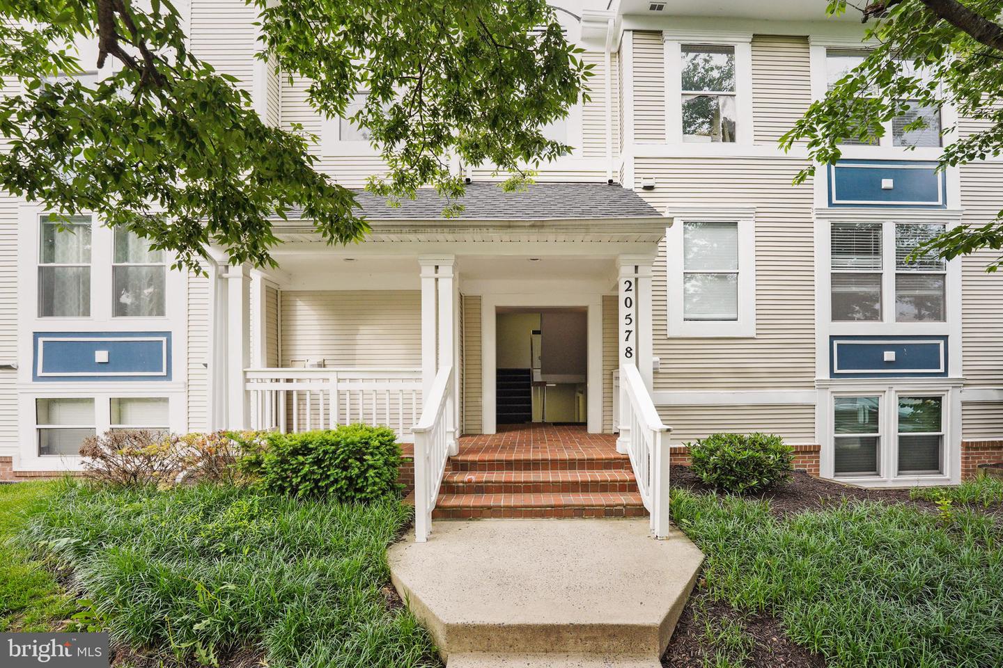 20578 Snowshoe SQUARE Unit: 101