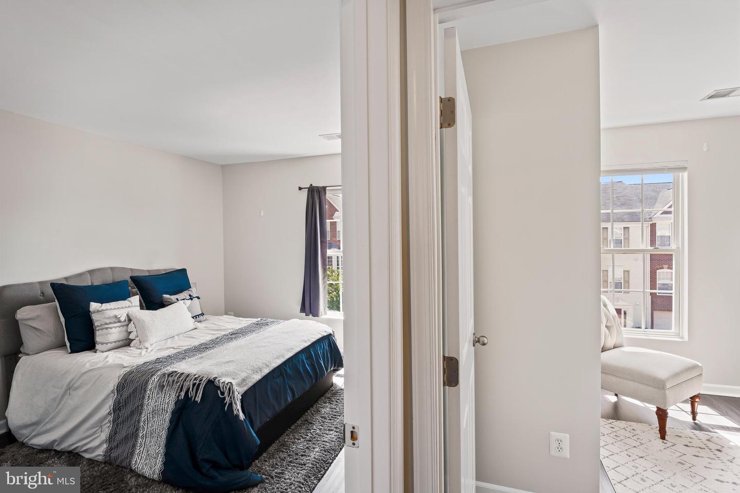 25403 Lisa TERRACE
