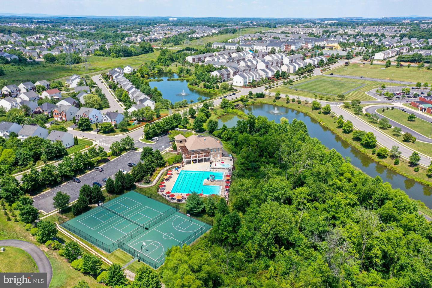 25403 Lisa TERRACE