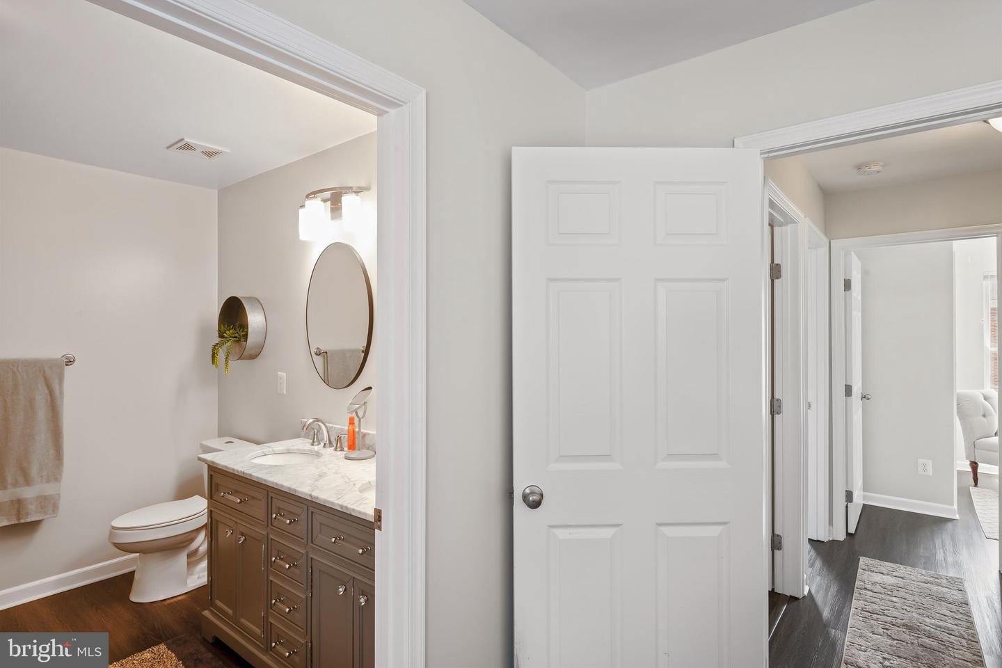 25403 Lisa TERRACE