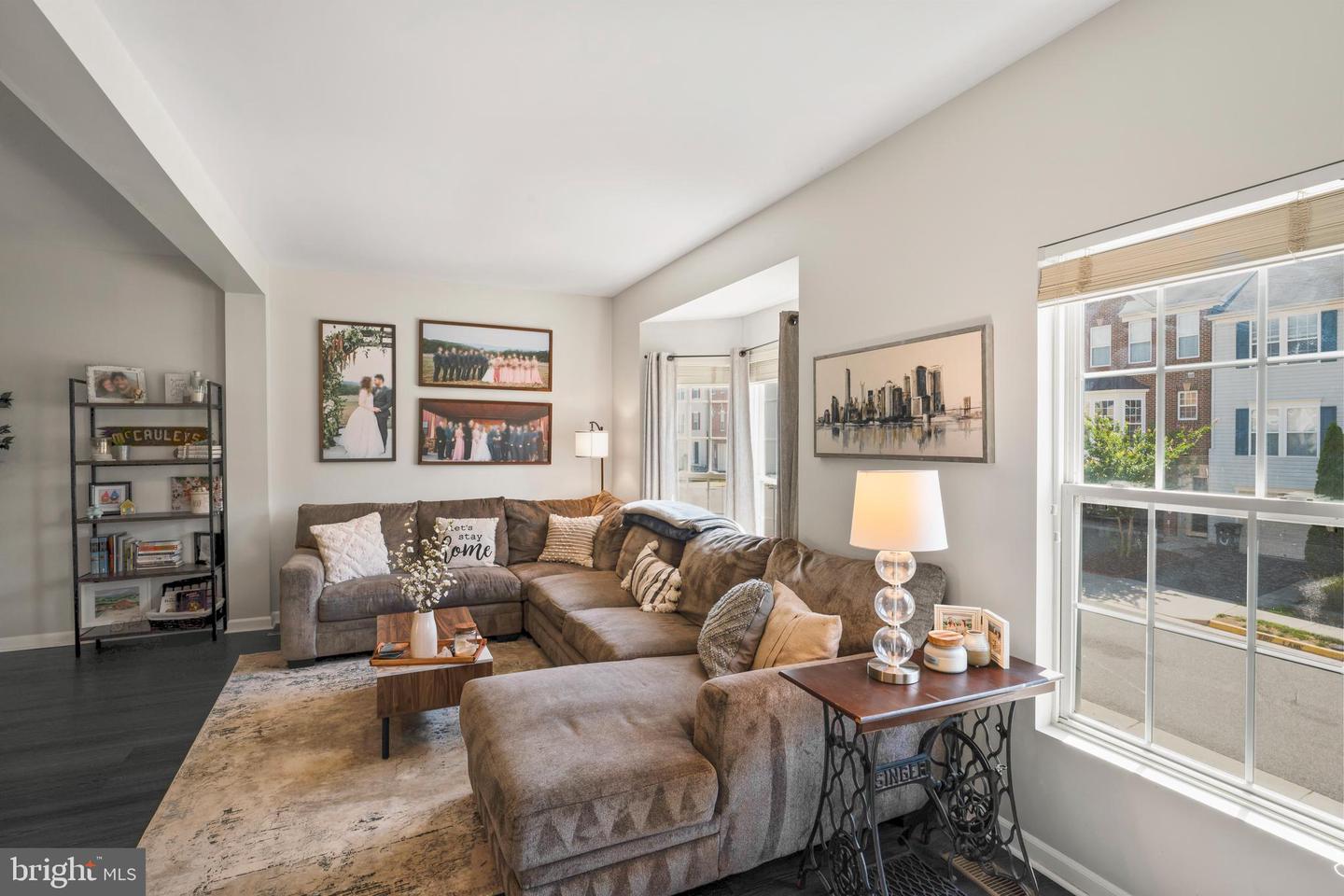 25403 Lisa TERRACE