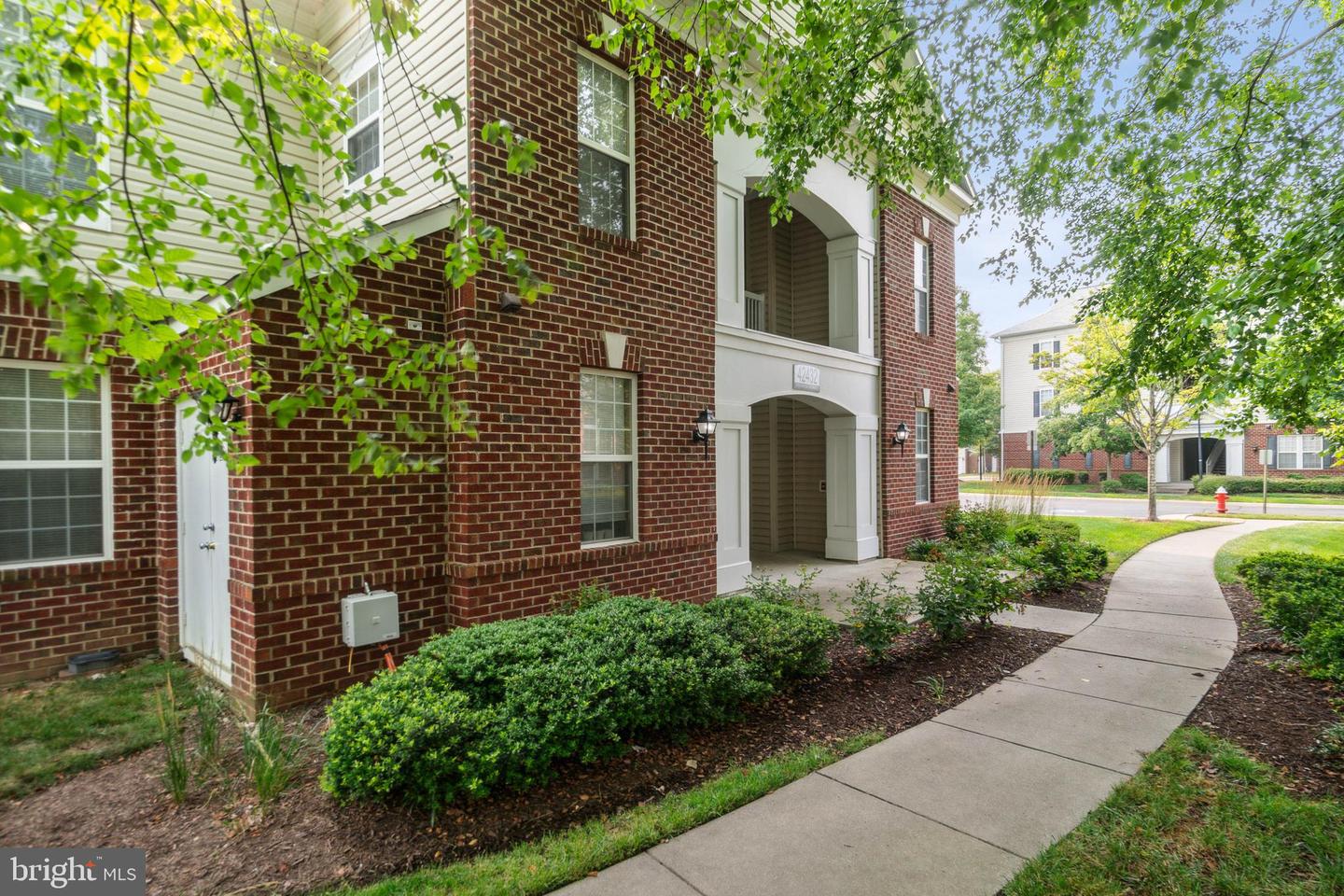 42432 Hollyhock TERRACE Unit: 104