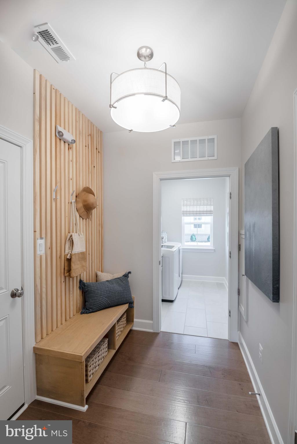 43041 Greeley SQUARE