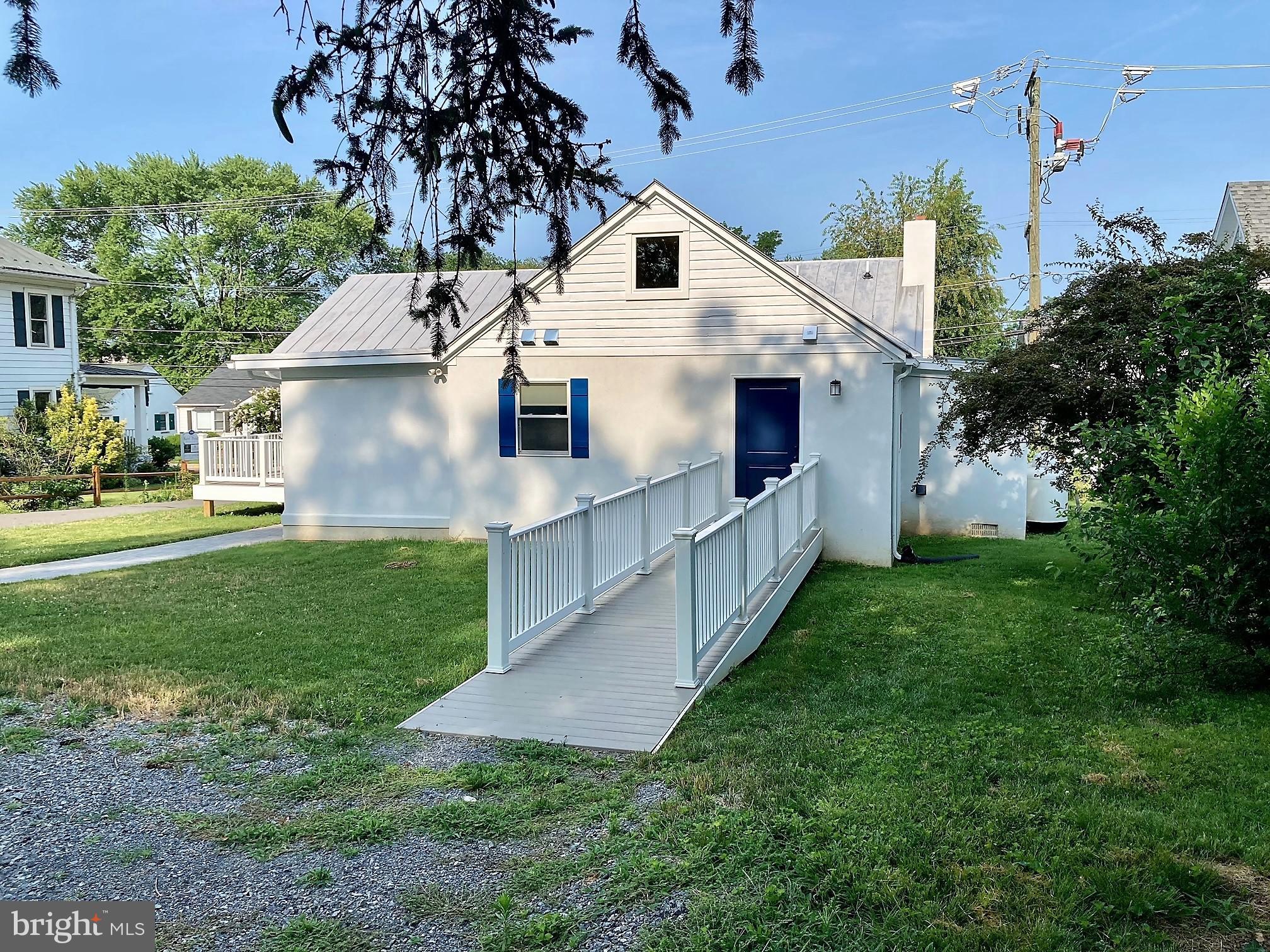 150 N Hatcher AVENUE