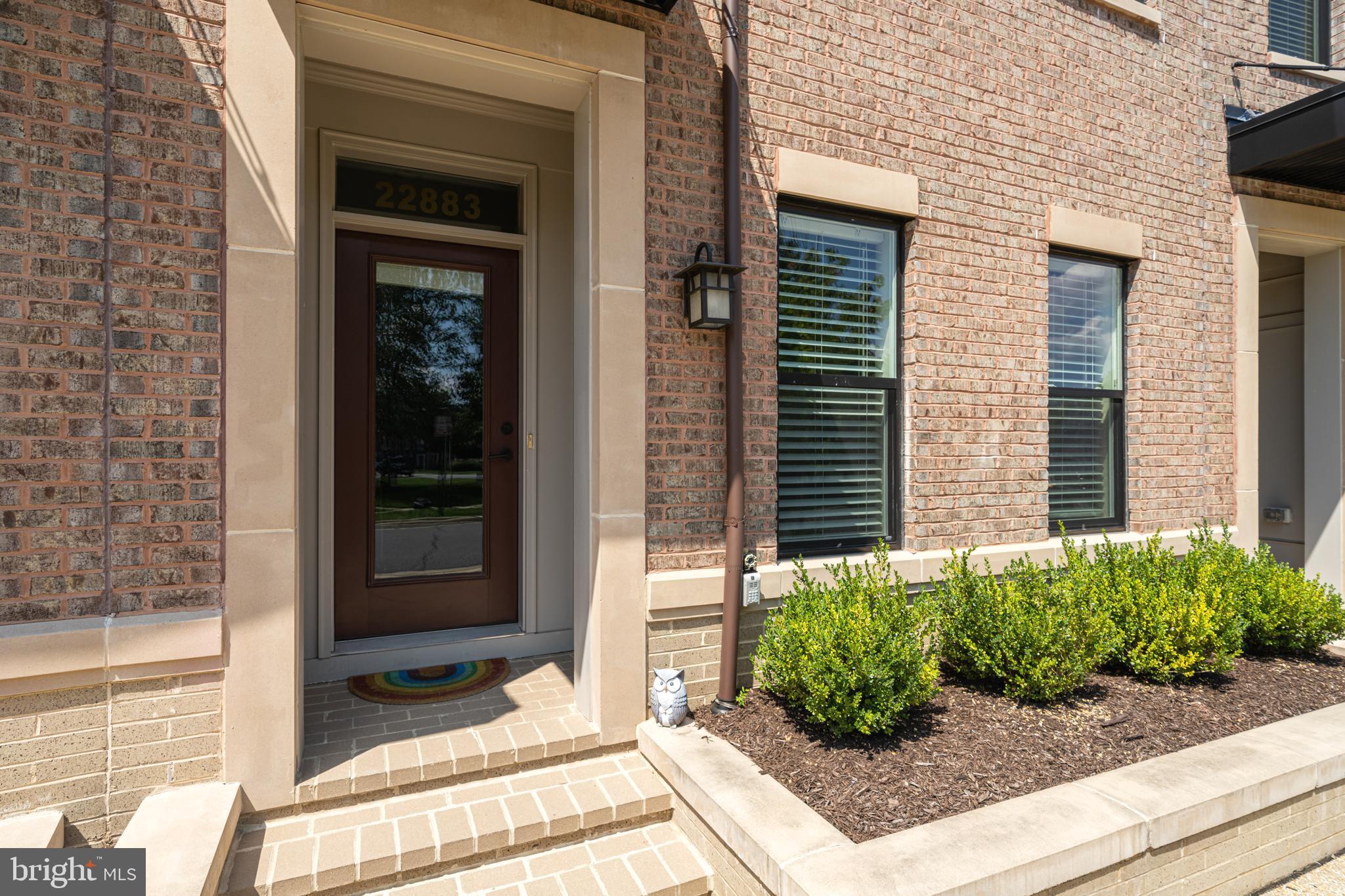 22883 Ember Brook CIRCLE