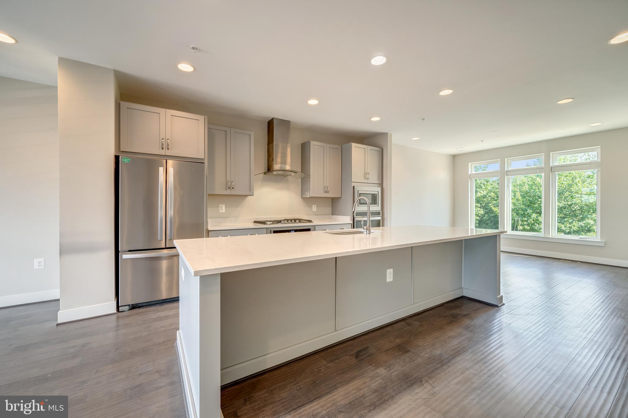 22883 Ember Brook CIRCLE