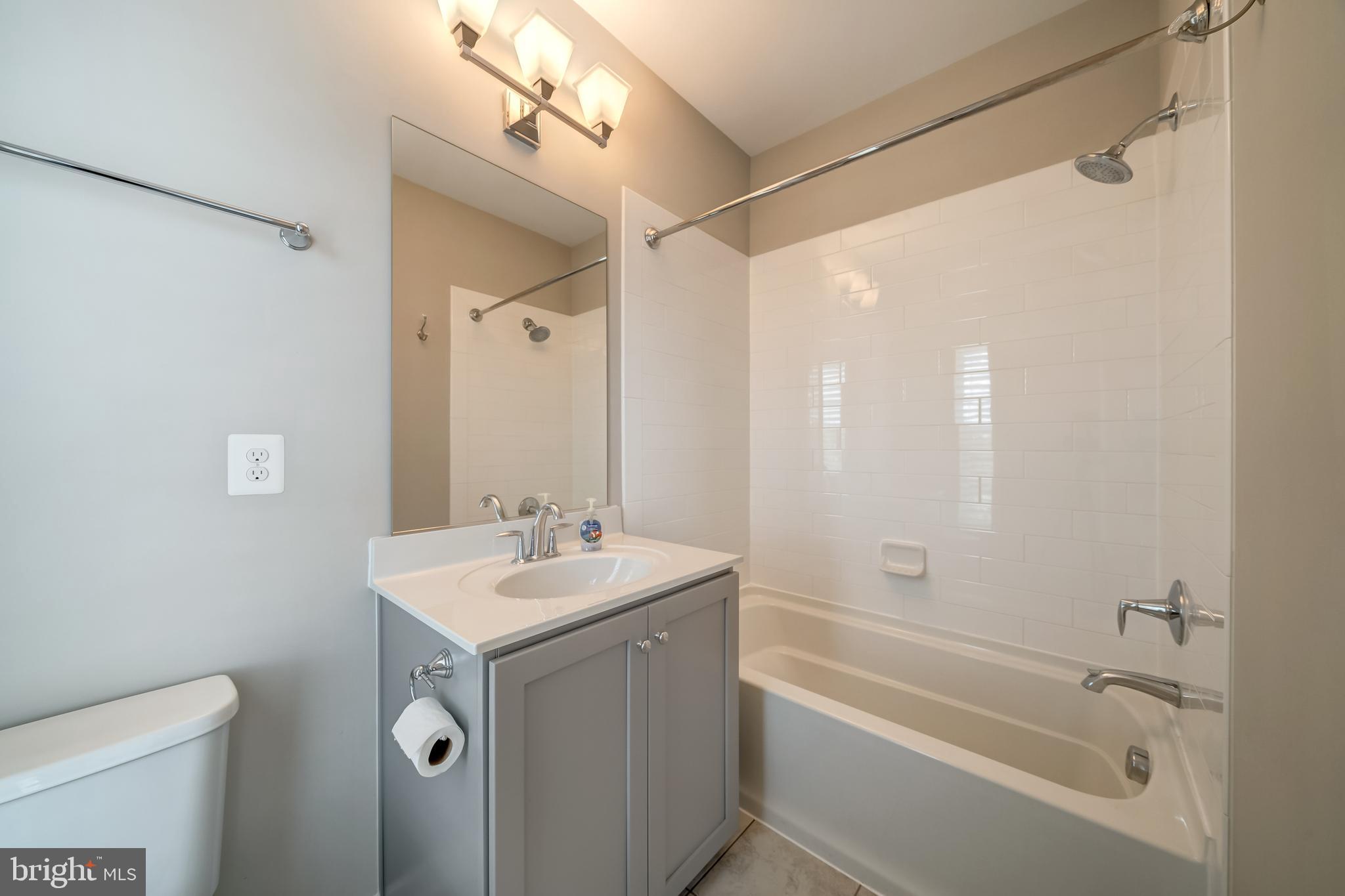 22883 Ember Brook CIRCLE
