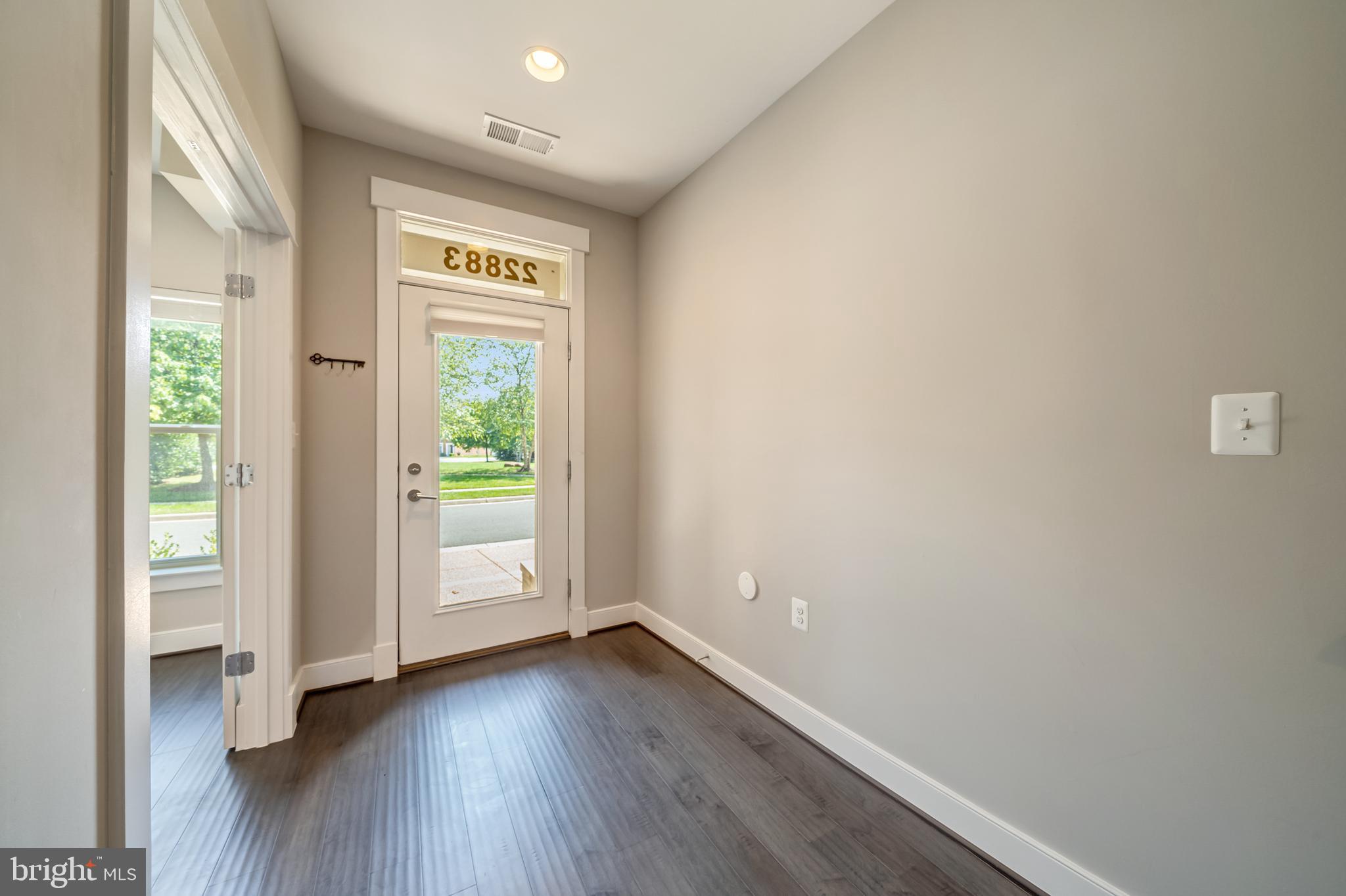 22883 Ember Brook CIRCLE