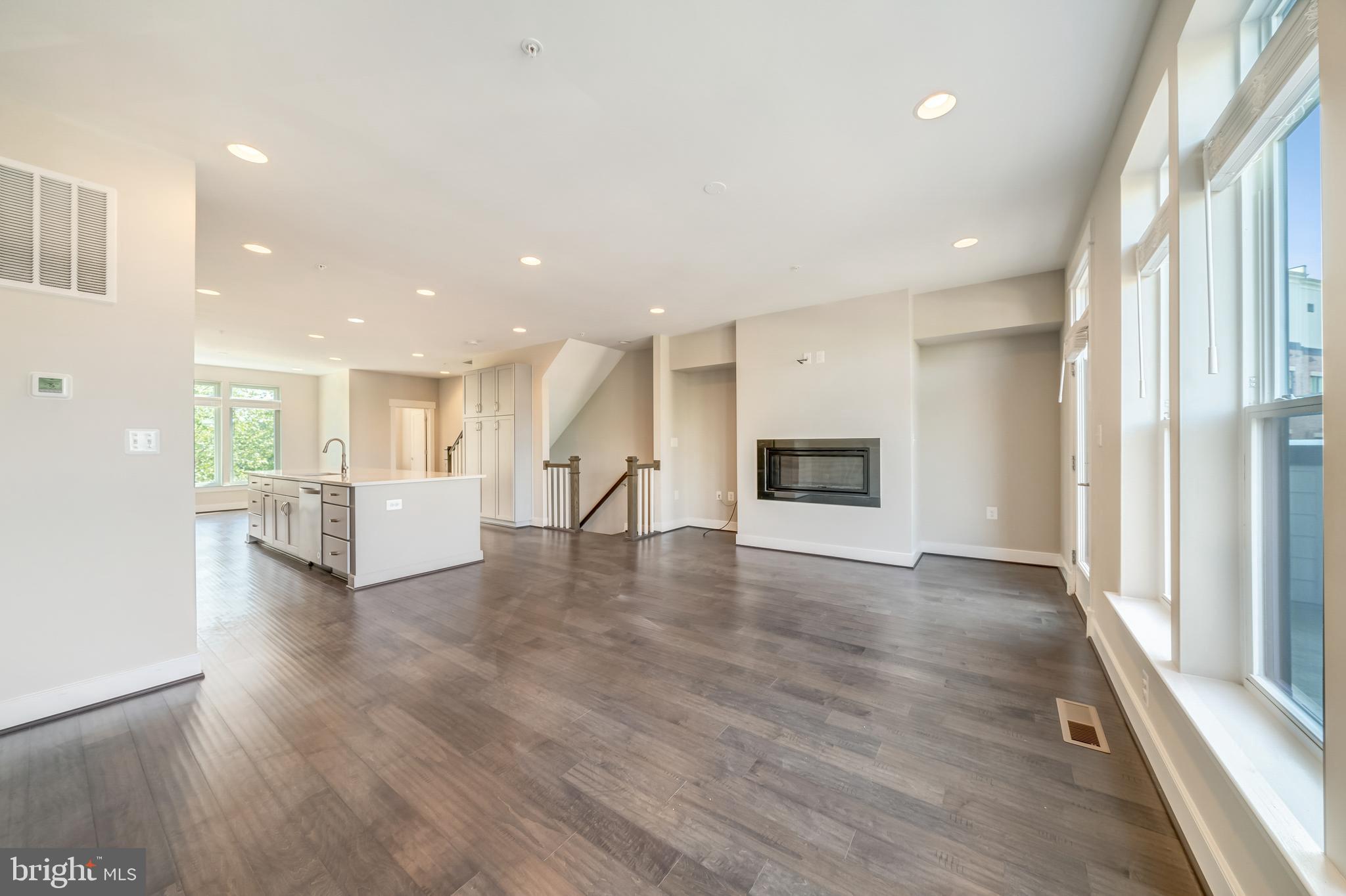 22883 Ember Brook CIRCLE