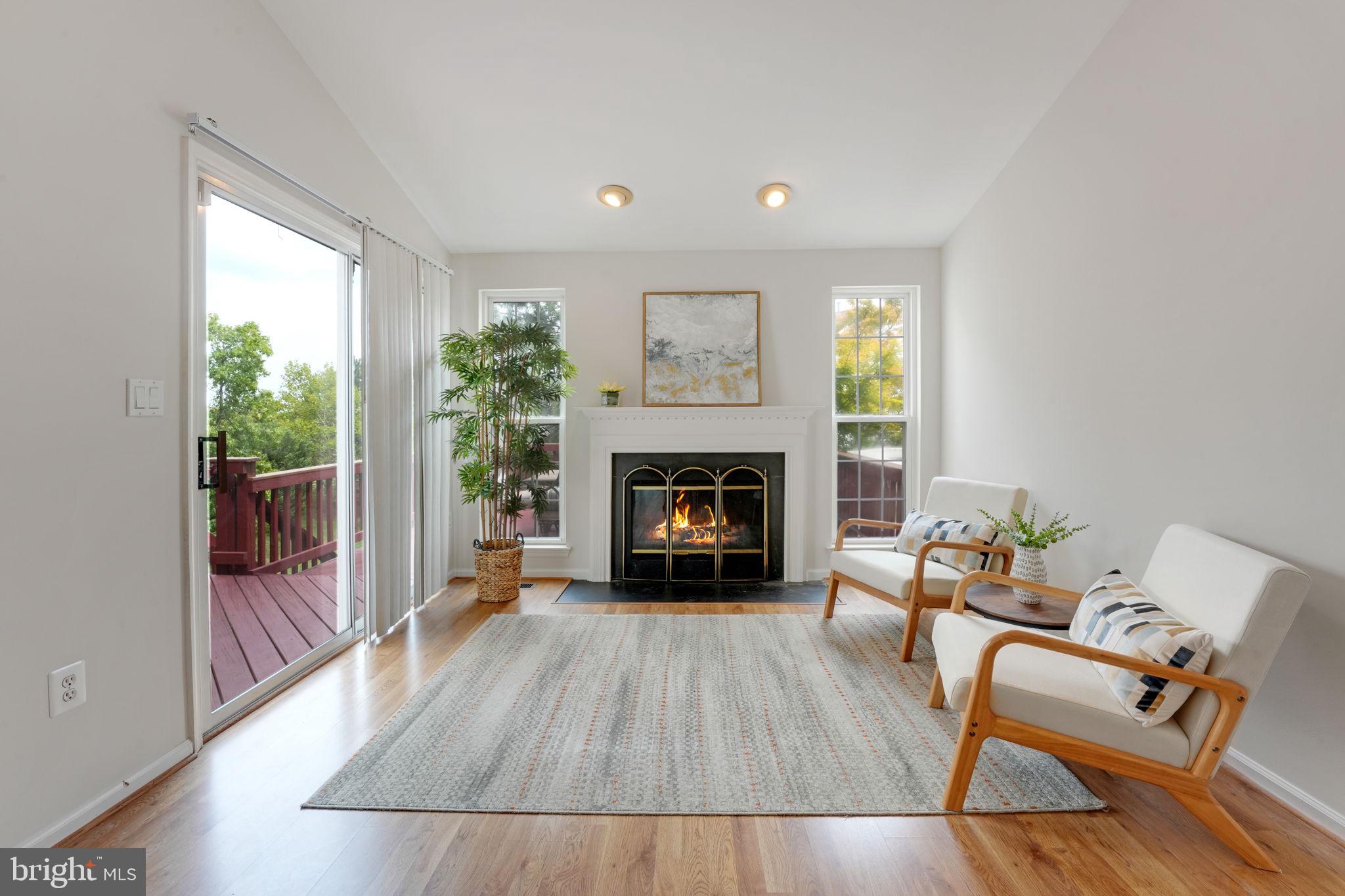 44032 Rising Sun TERRACE