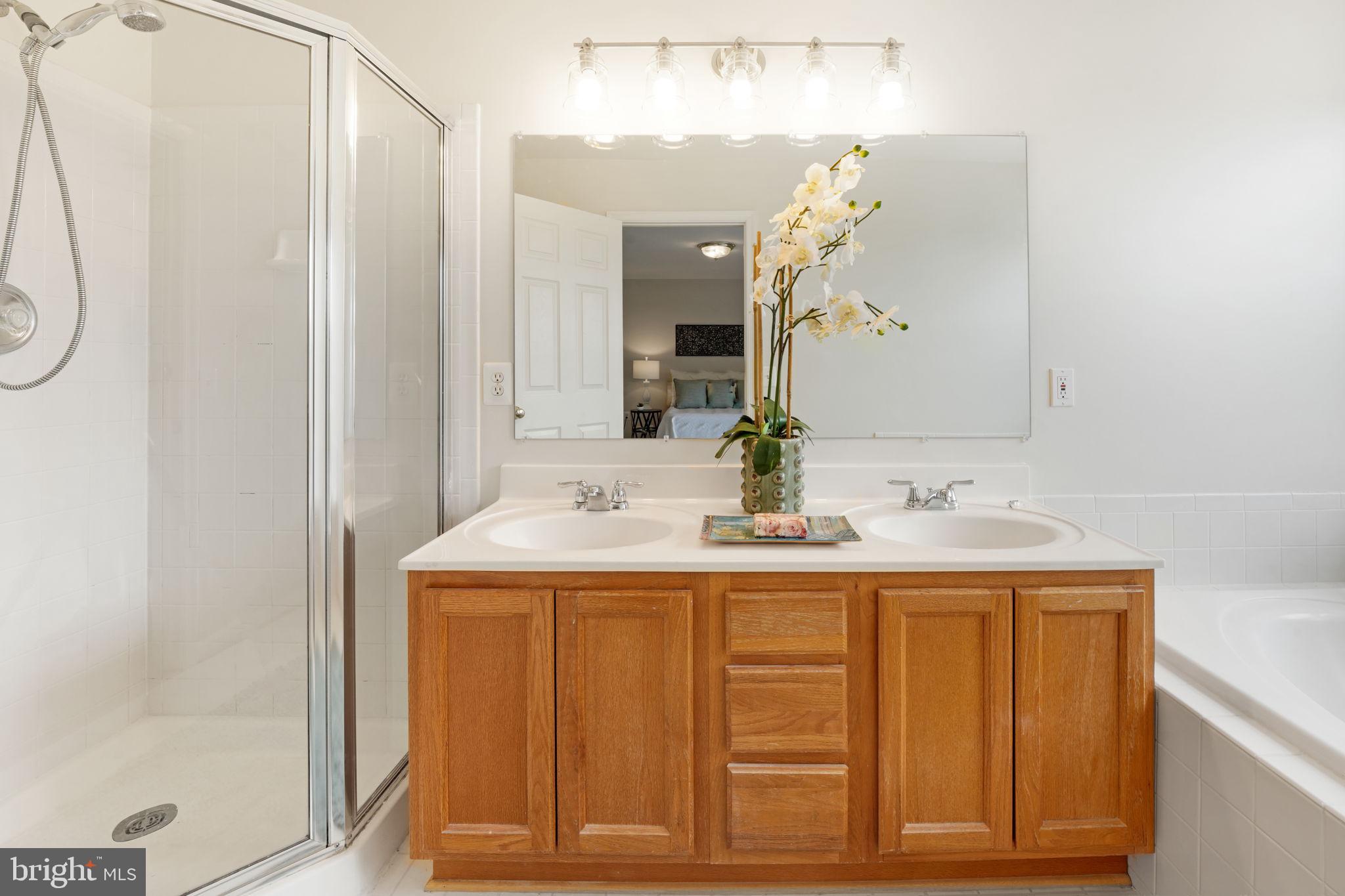 44032 Rising Sun TERRACE