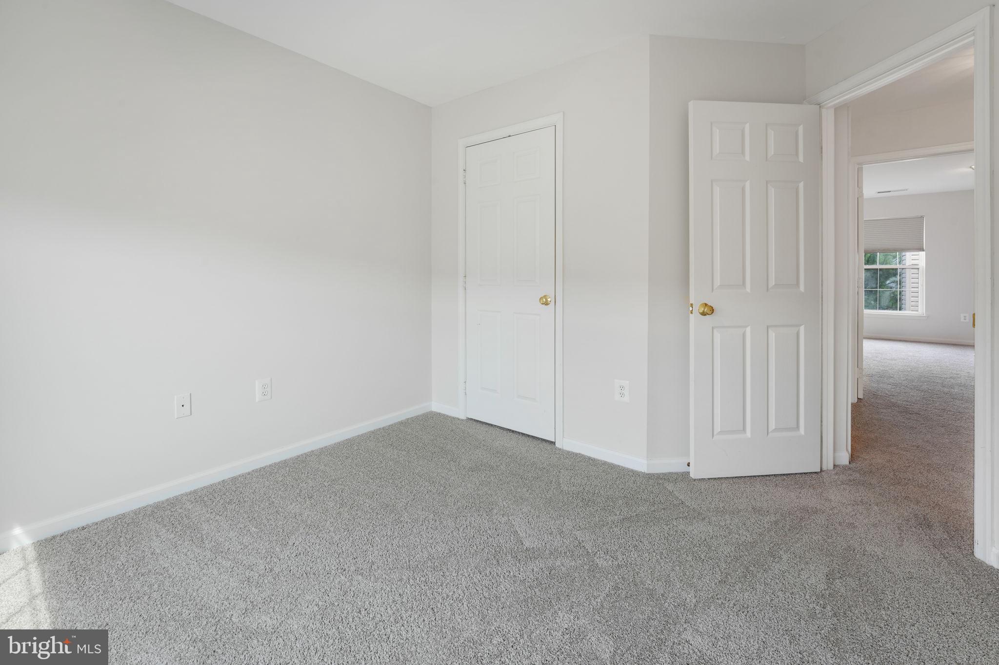 44032 Rising Sun TERRACE