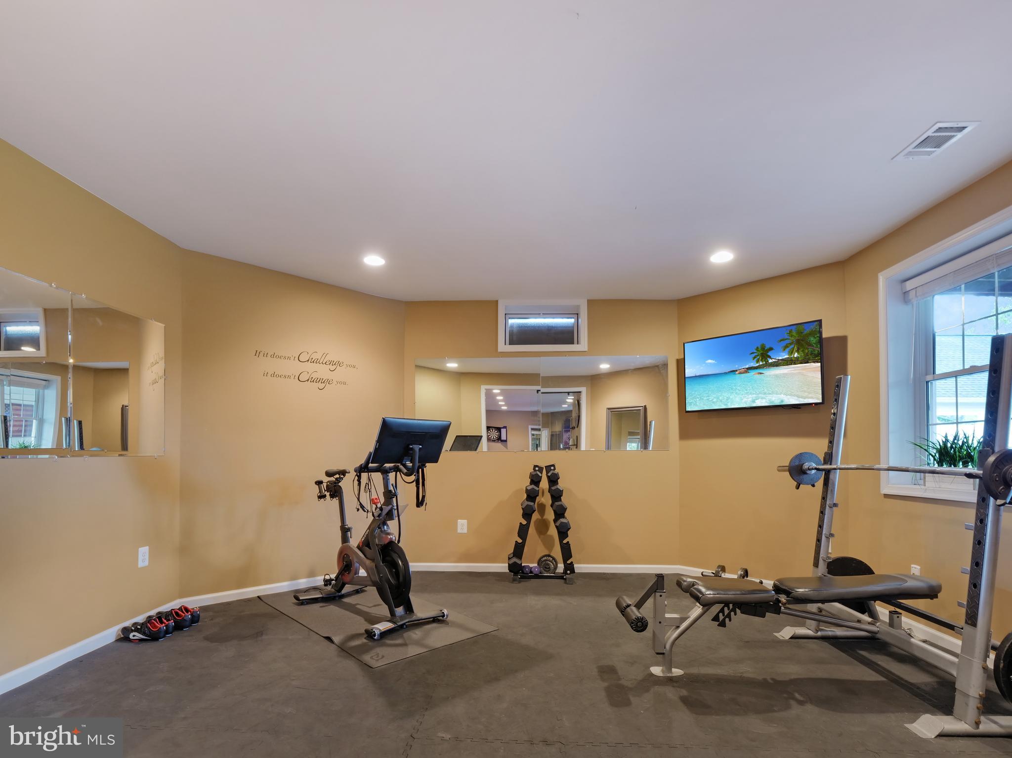 22079 Auction Barn DRIVE