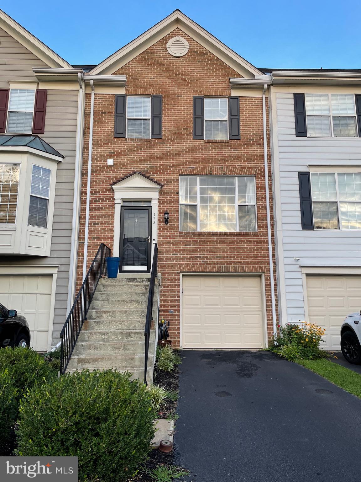 172 Connery TERRACE SW