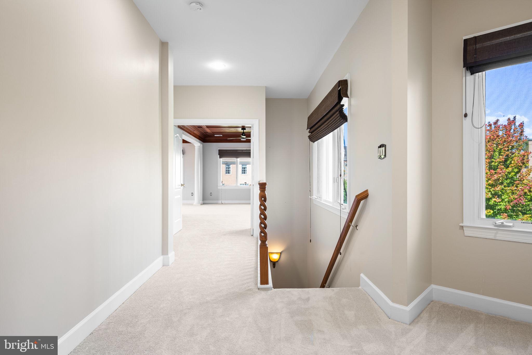 22962 Lois Ln