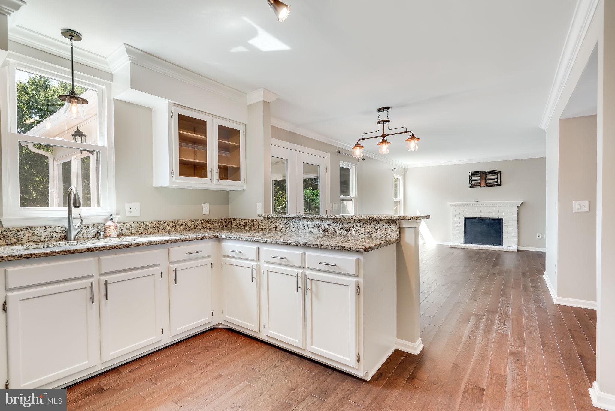 211 Foxborough DRIVE SW