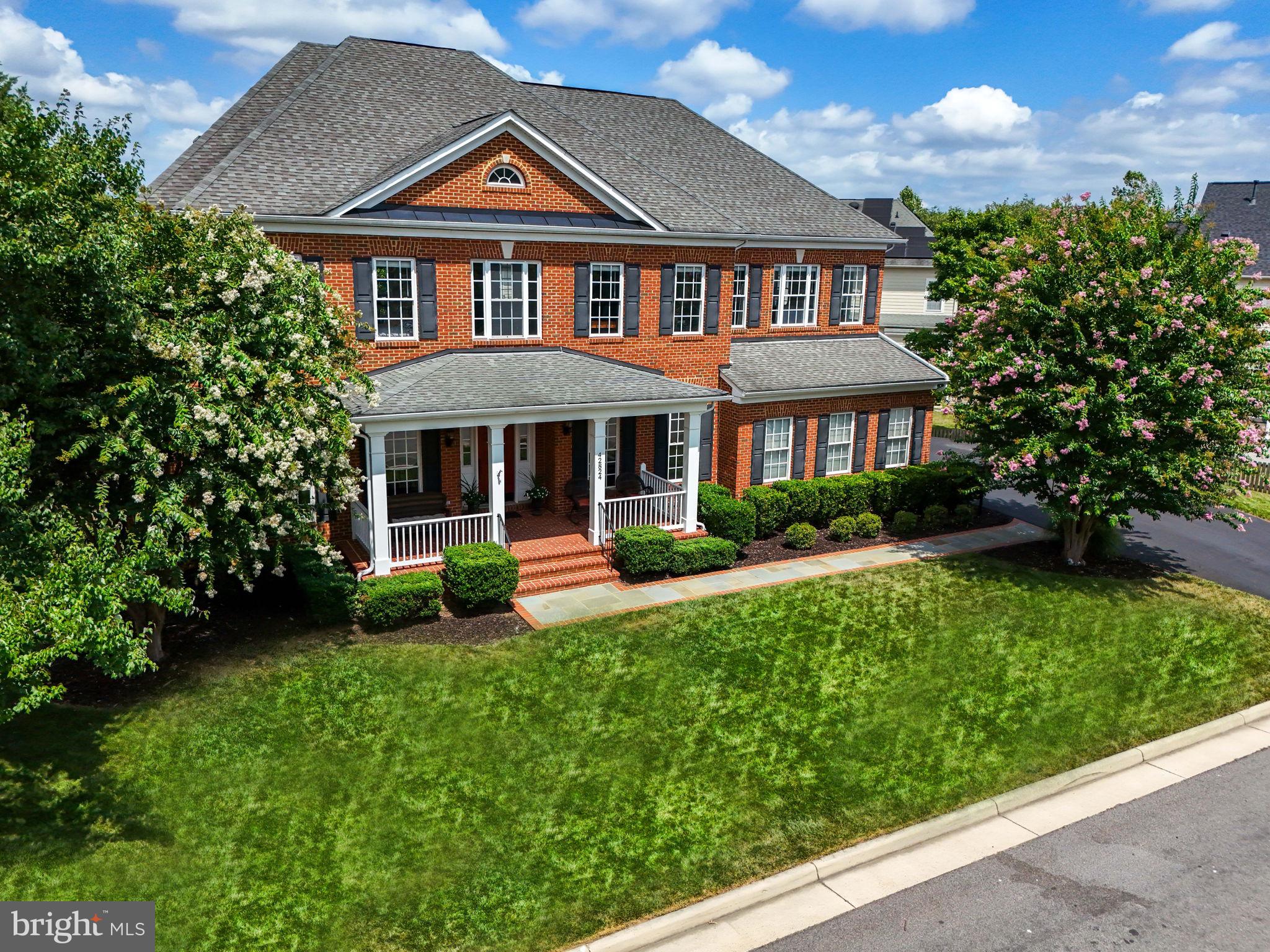 42824 Heritage Oak COURT