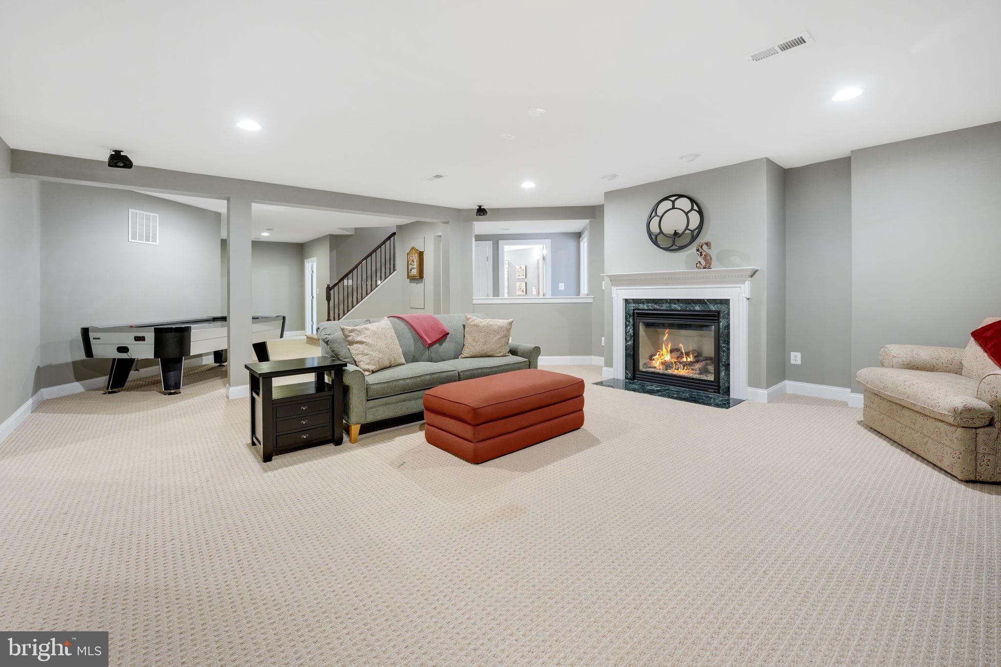 42824 Heritage Oak COURT