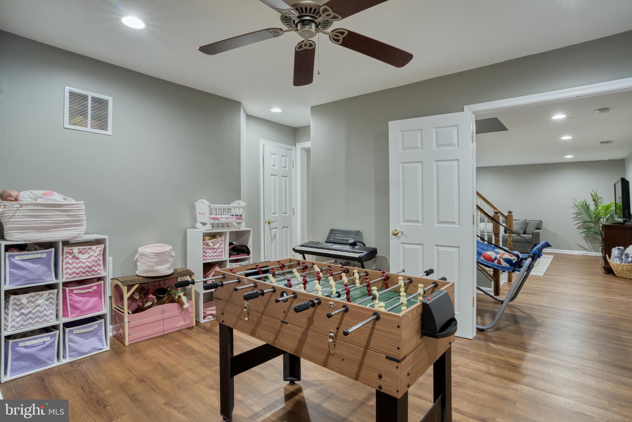 24770 Wind River DRIVE