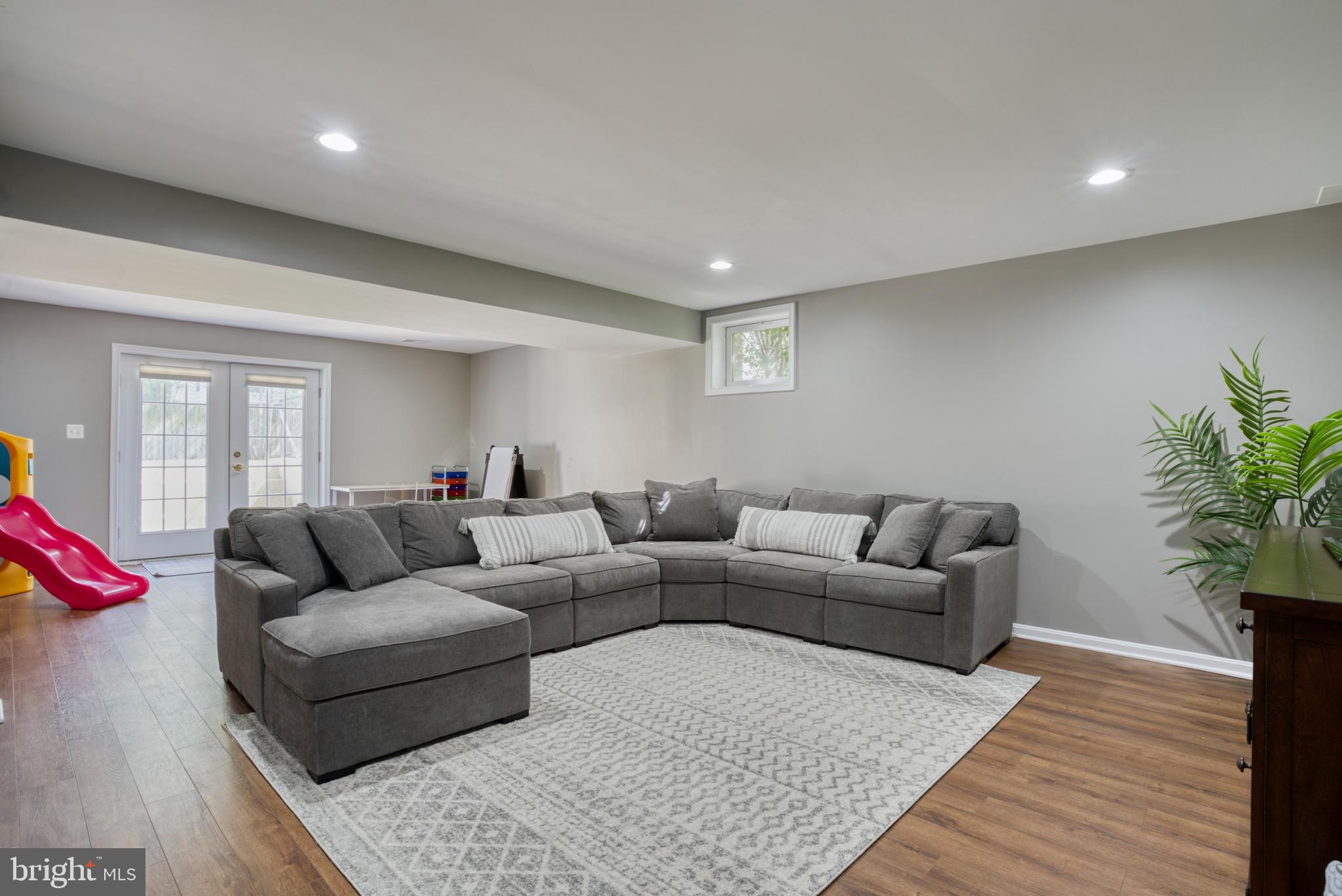 24770 Wind River DRIVE