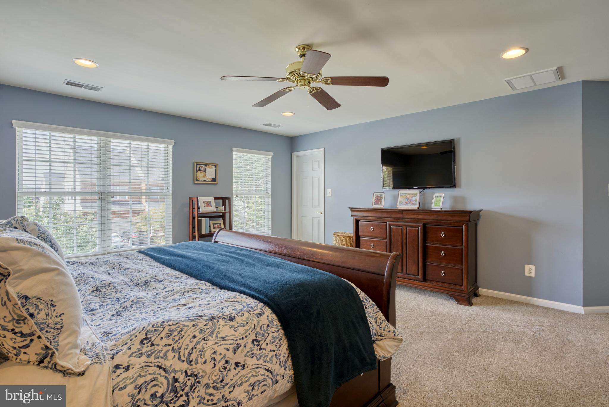 24770 Wind River DRIVE