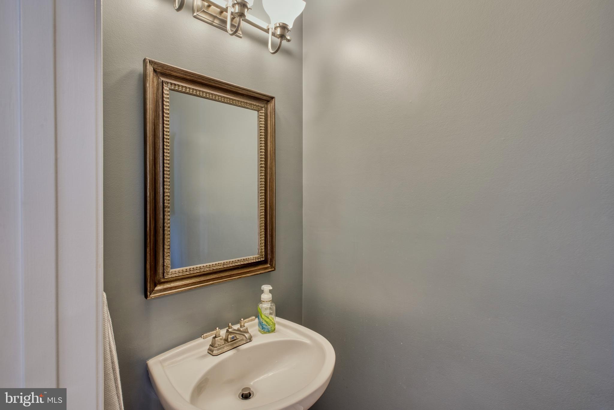 24770 Wind River DRIVE