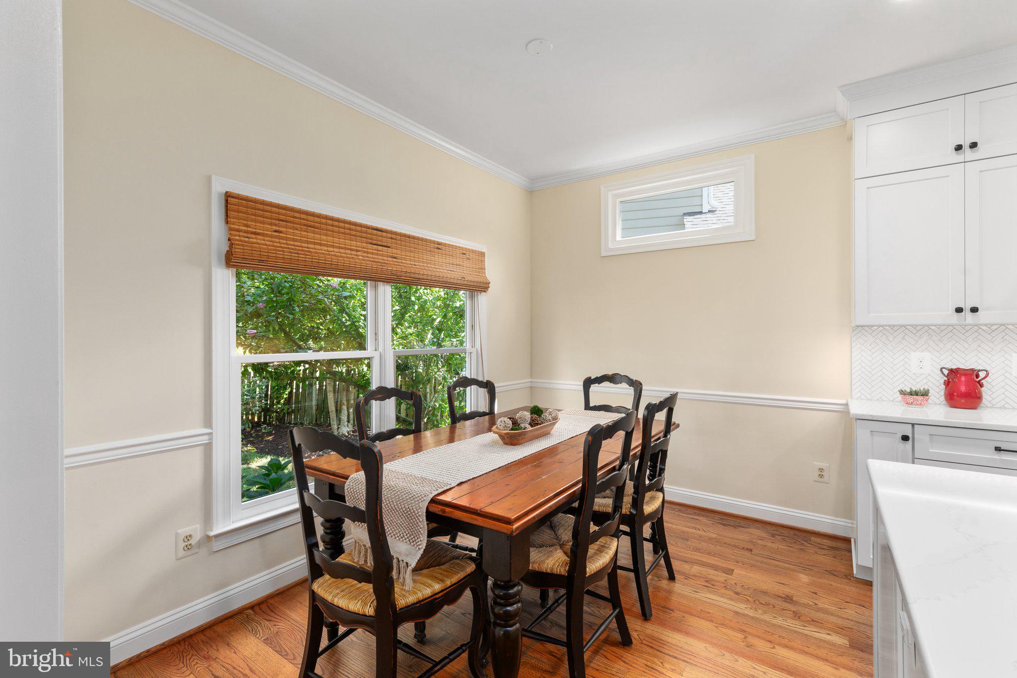 206 Andover Ct NE