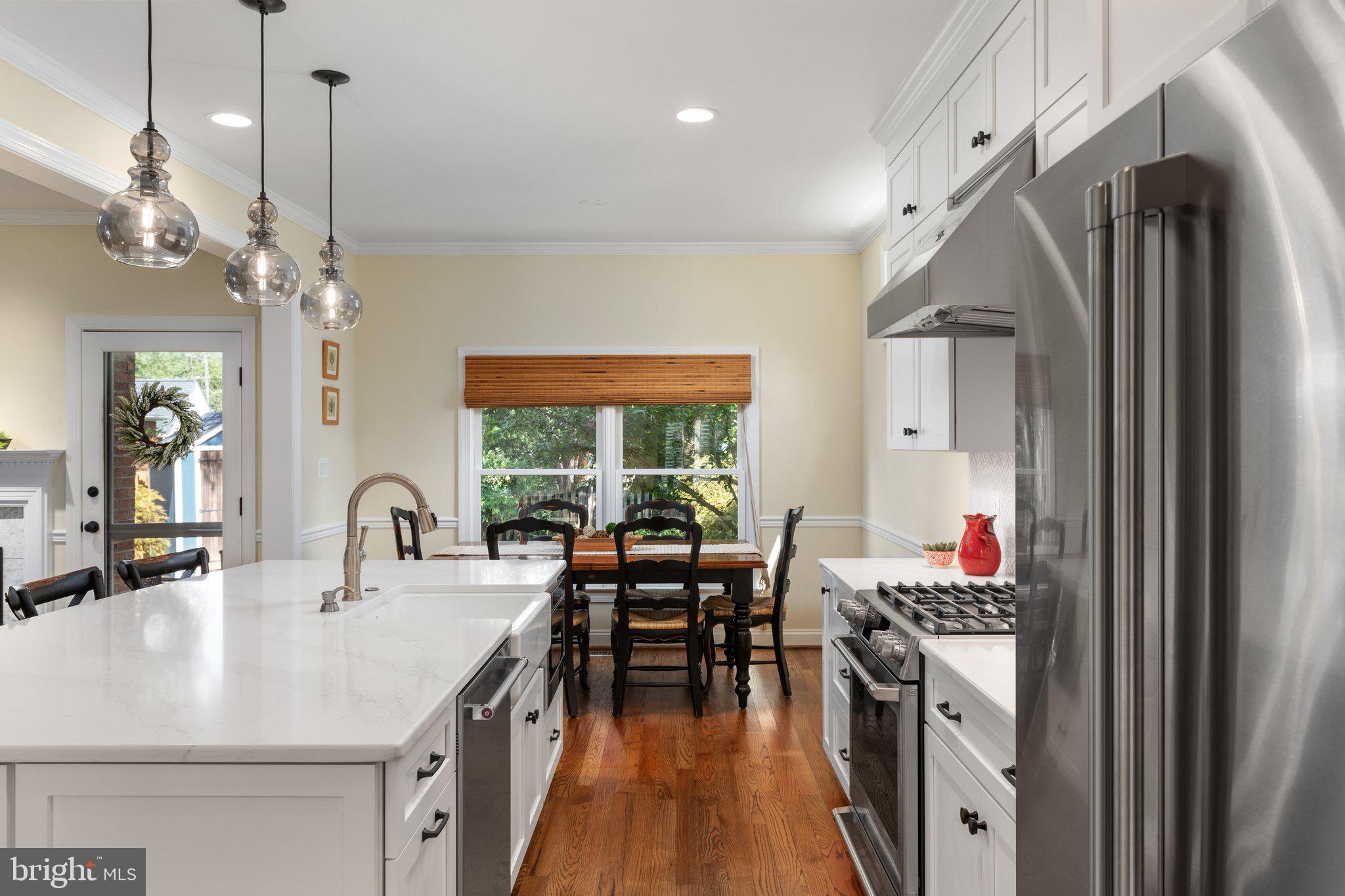 206 Andover Ct NE