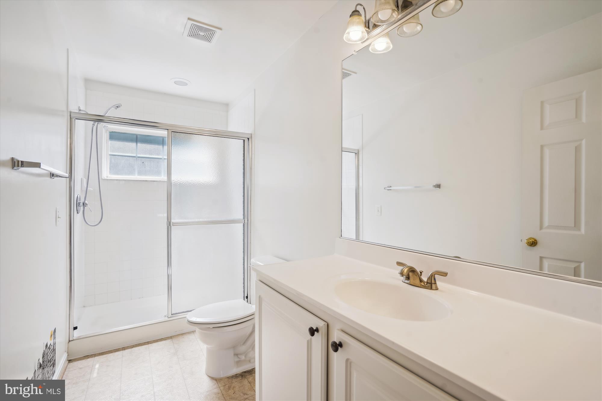 23076 Fontwell SQUARE