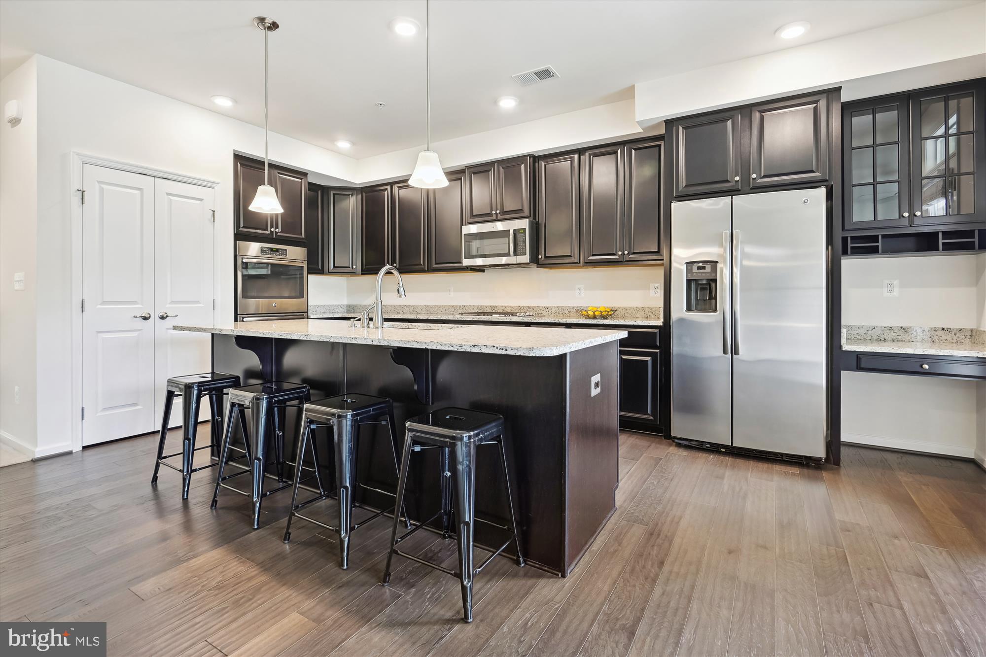 41445 Black Cherry TERRACE