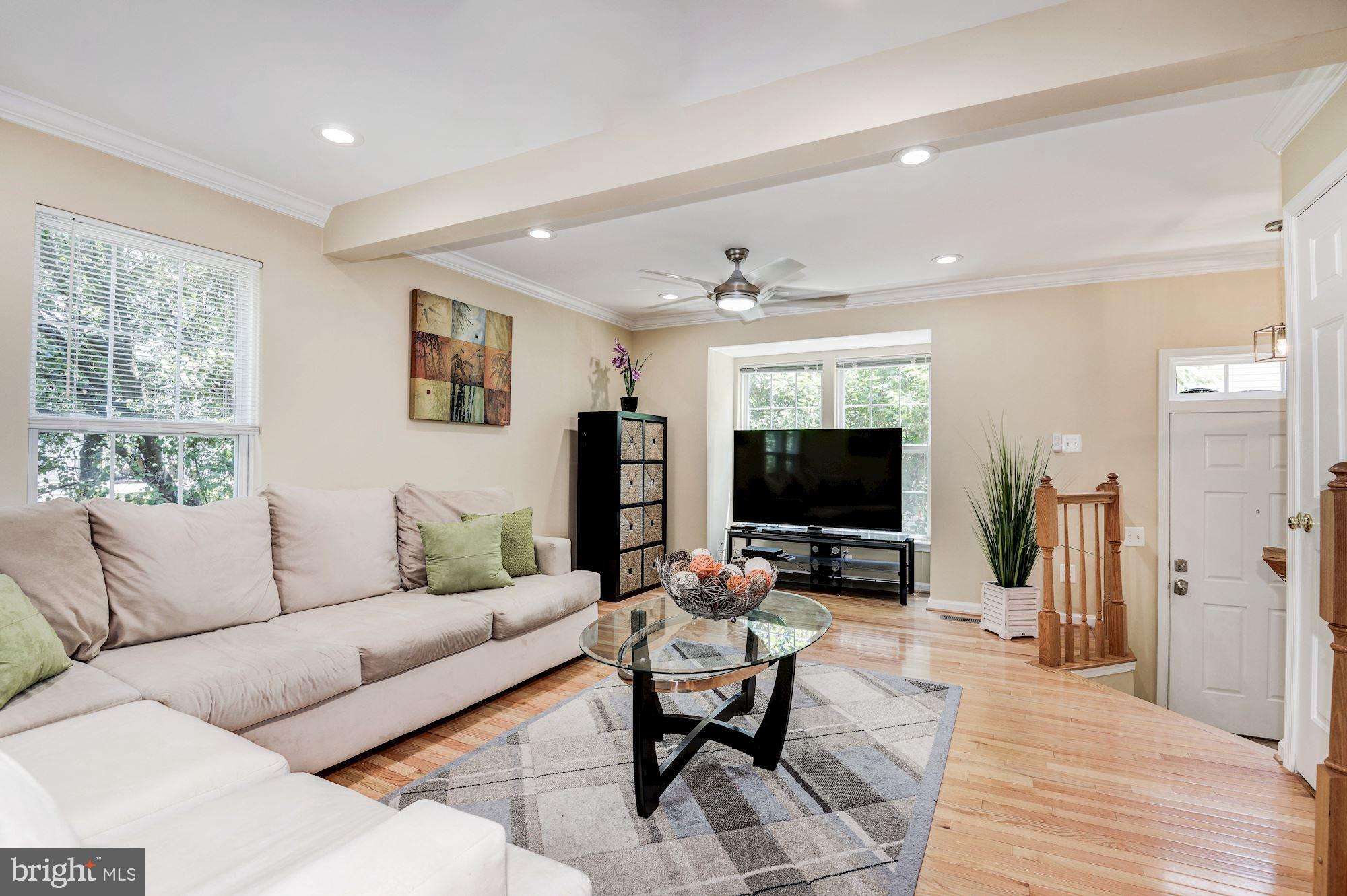 23017 Potomac Hill SQUARE