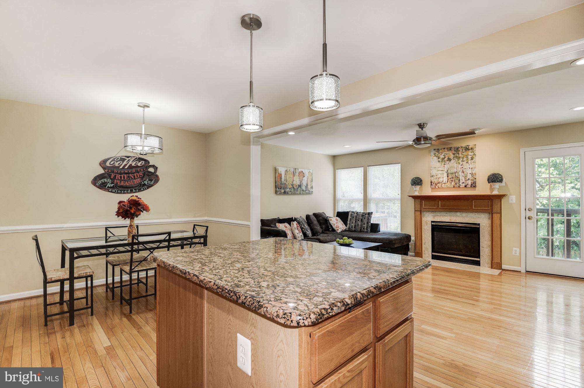 23017 Potomac Hill SQUARE
