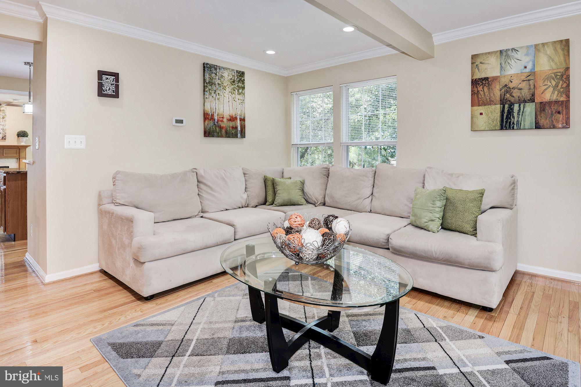 23017 Potomac Hill SQUARE