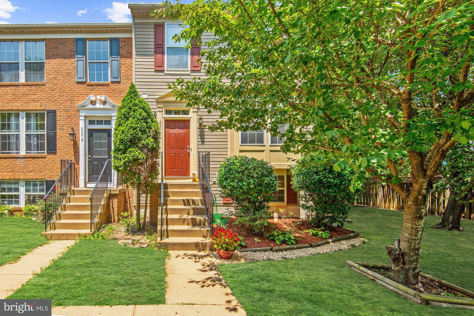 23017 Potomac Hill SQUARE
