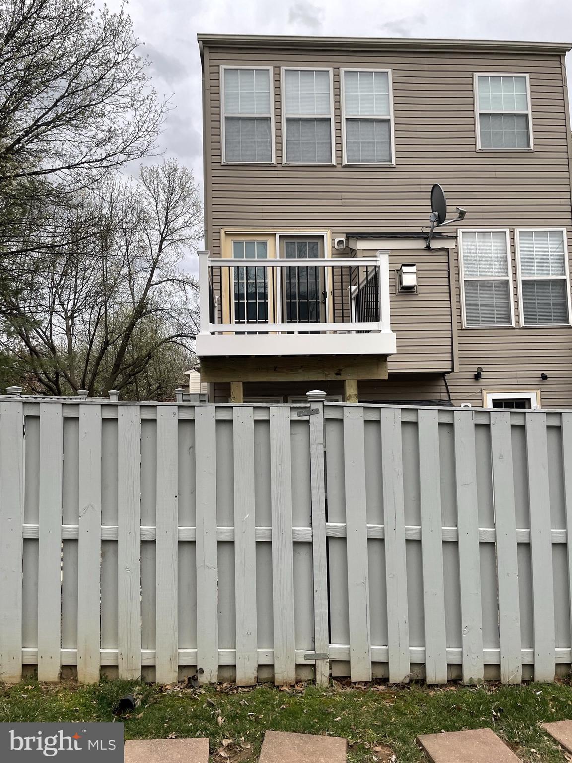 23017 Potomac Hill SQUARE