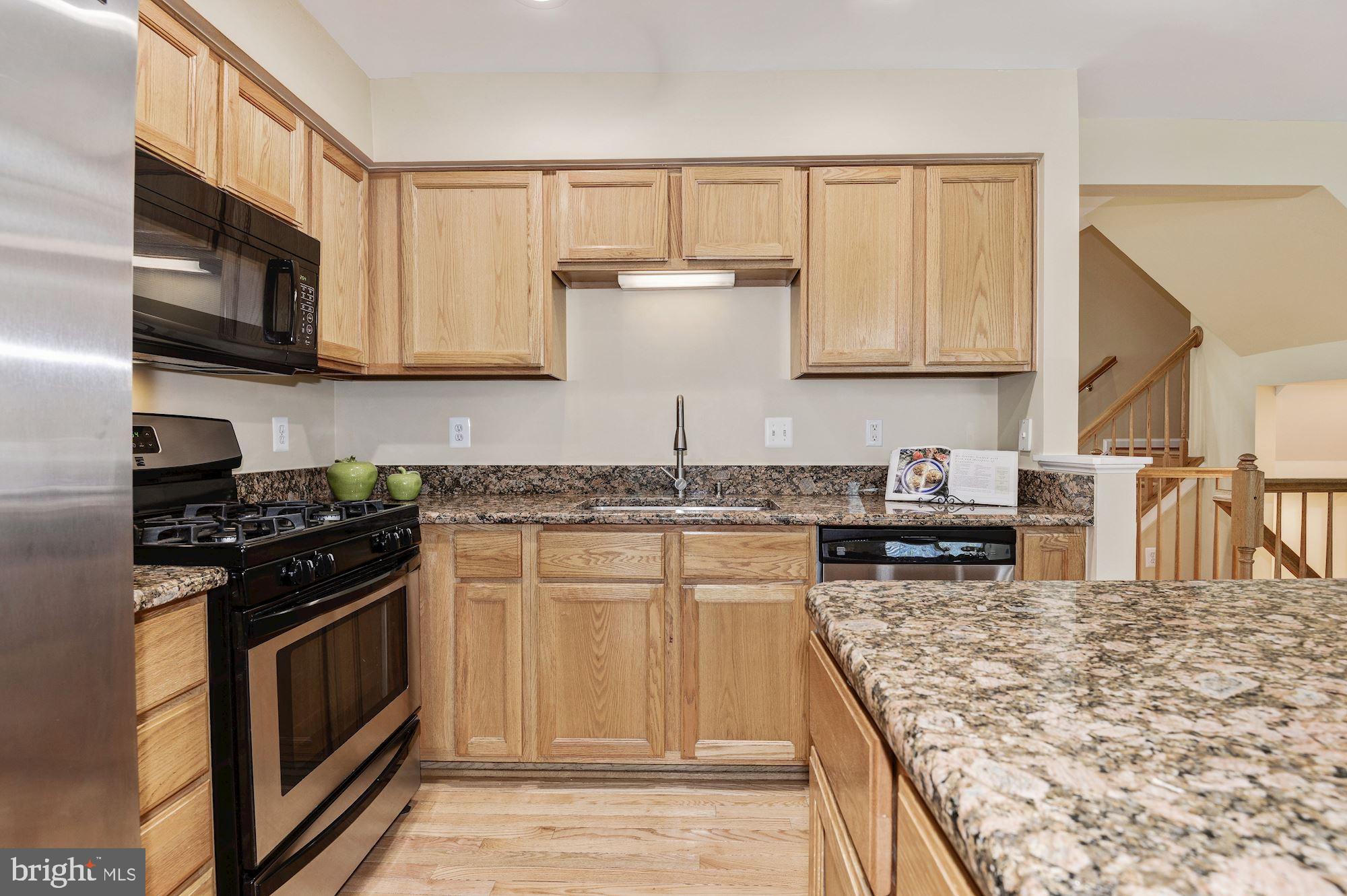 23017 Potomac Hill SQUARE