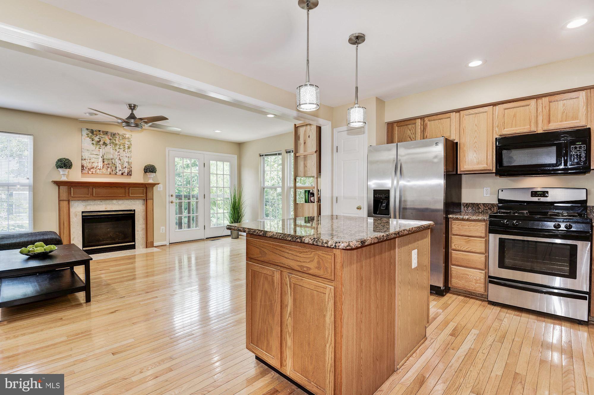 23017 Potomac Hill SQUARE