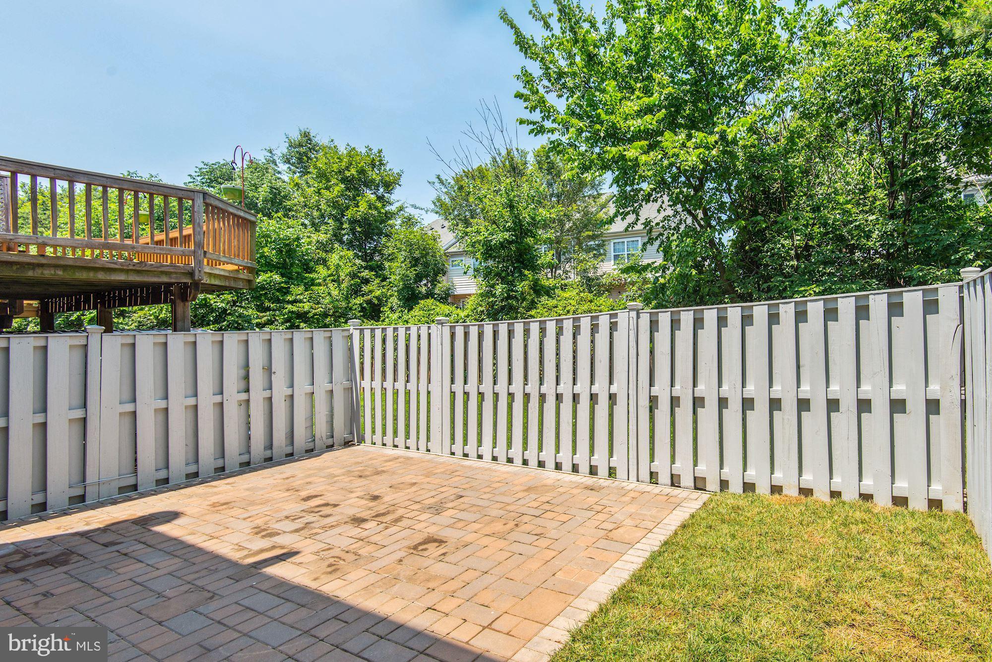 23017 Potomac Hill SQUARE