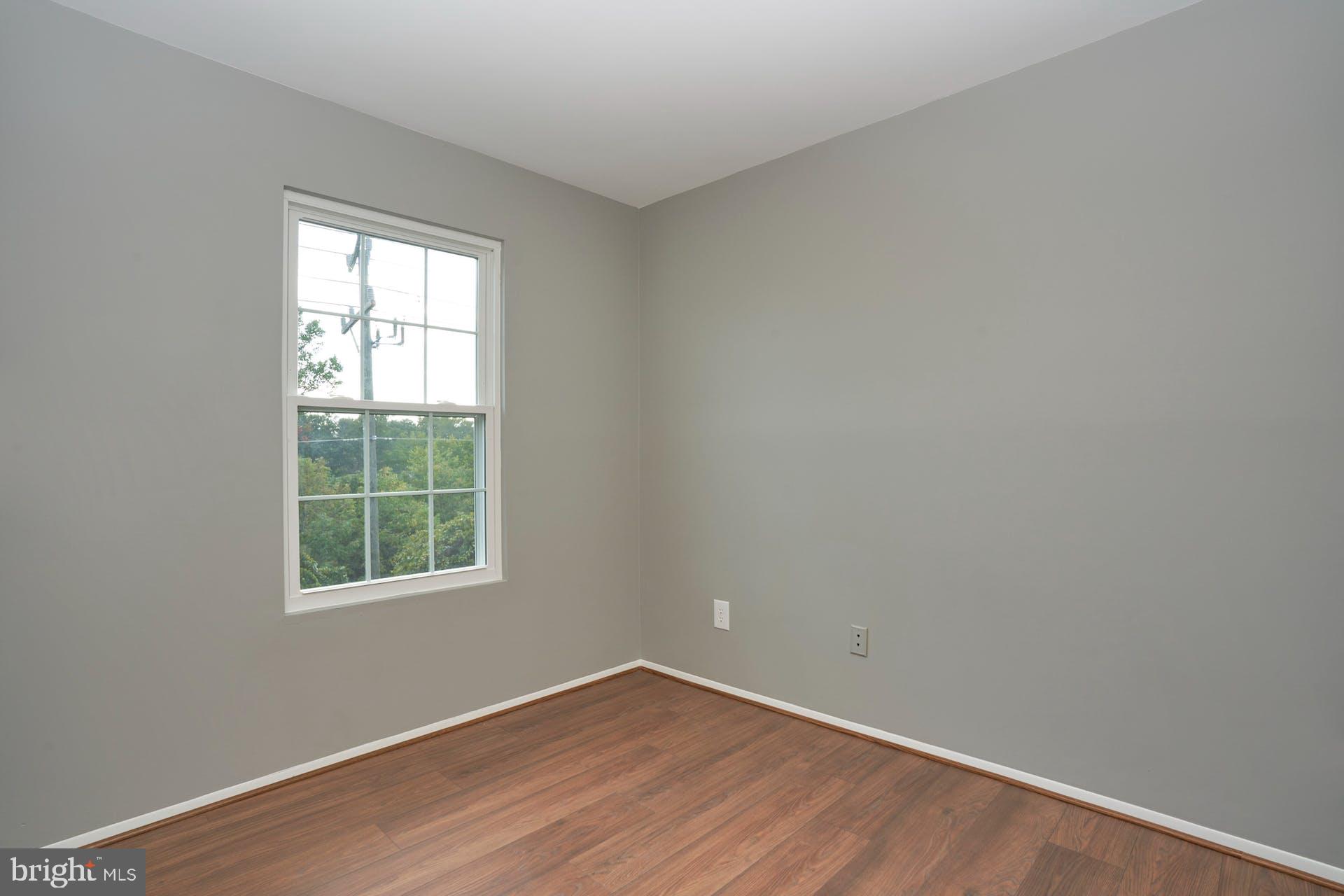 127 Fort Evans ROAD SE