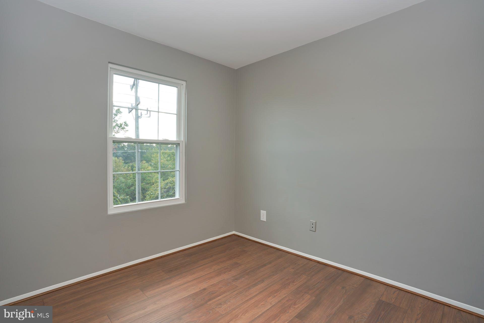 127 Fort Evans ROAD SE