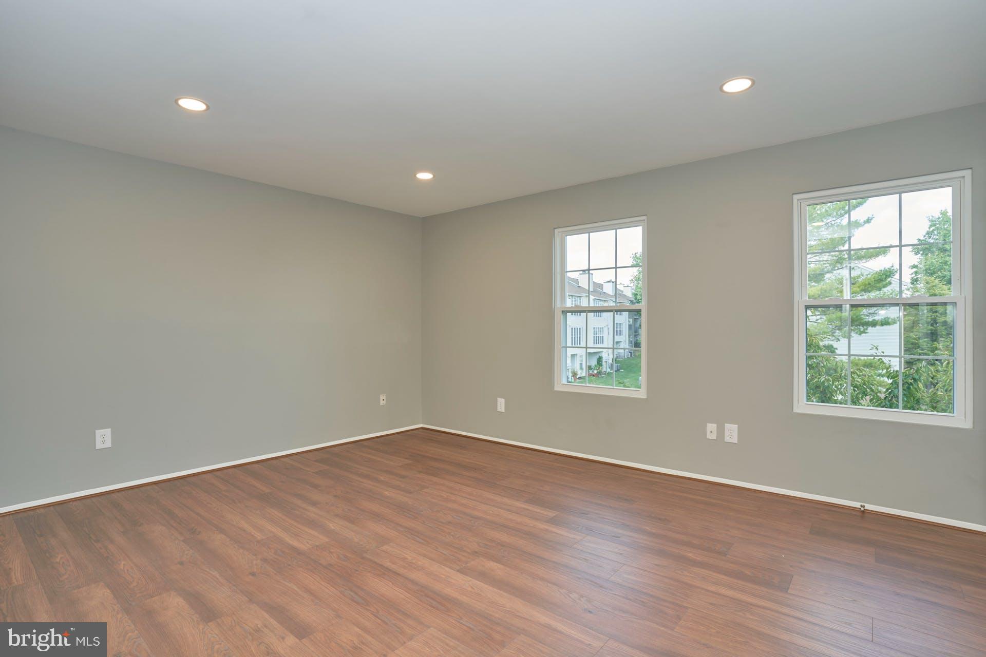 127 Fort Evans ROAD SE