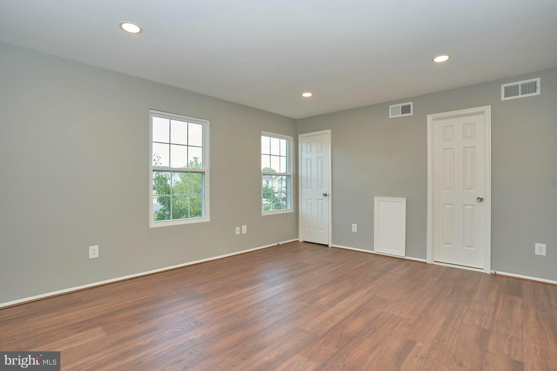 127 Fort Evans ROAD SE