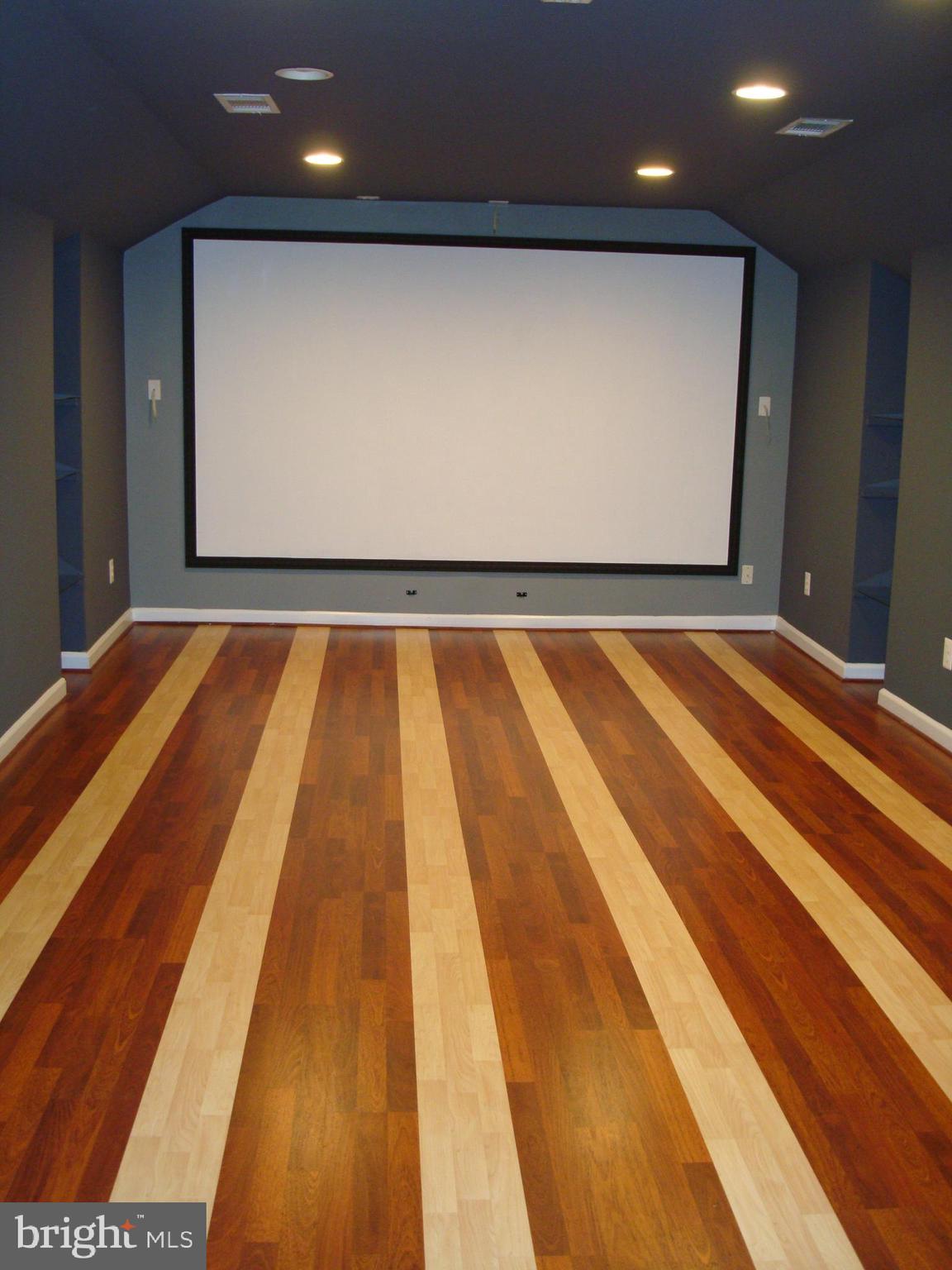 21028 Laporte TERRACE